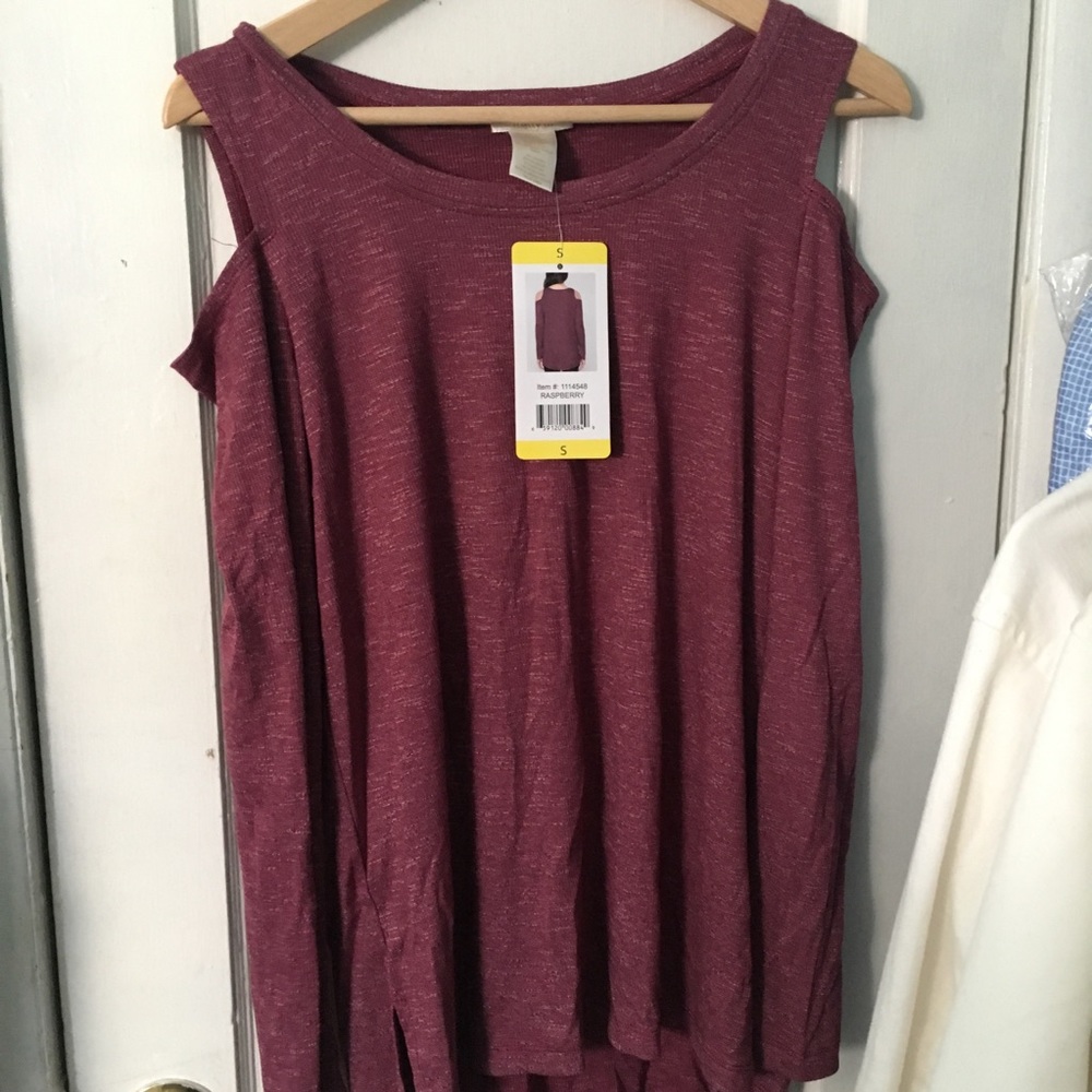 (NWT) Maroon off the shoulder